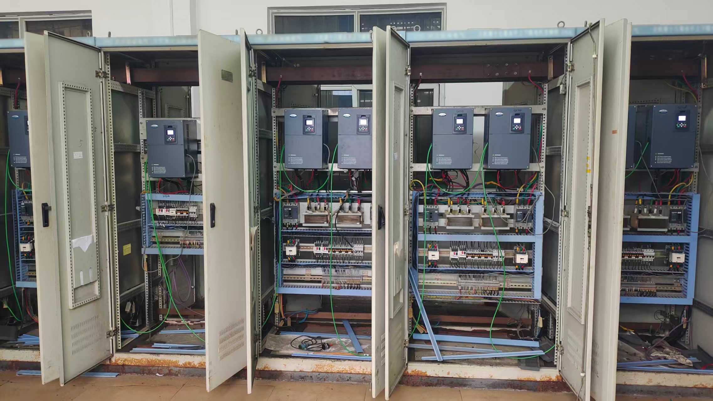 太阳集团tyc122ccV9-H系列变频器:助力钢厂1250冷弯机组生产线“焕新升级”! 太阳集团tyc122ccV9-H系列变频器:助力钢厂1250冷弯机组生产线“焕新升级”!